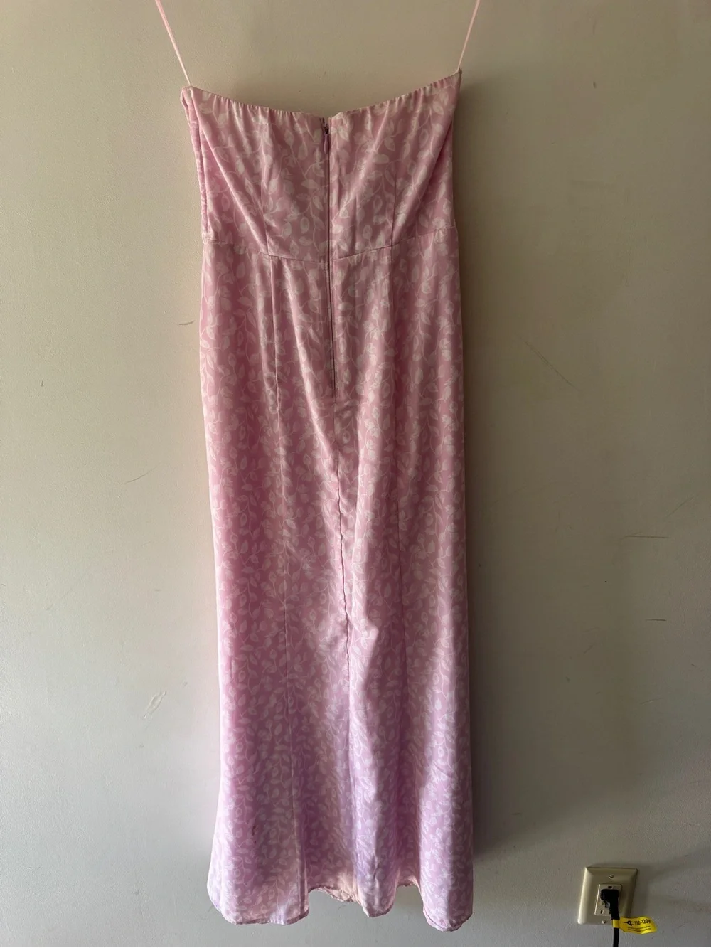 Abercrombie & Fitch Bloggers Favorite Pink Floral‎ Cinched Halter Maxi Dress